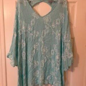 4X Catherns green blouse